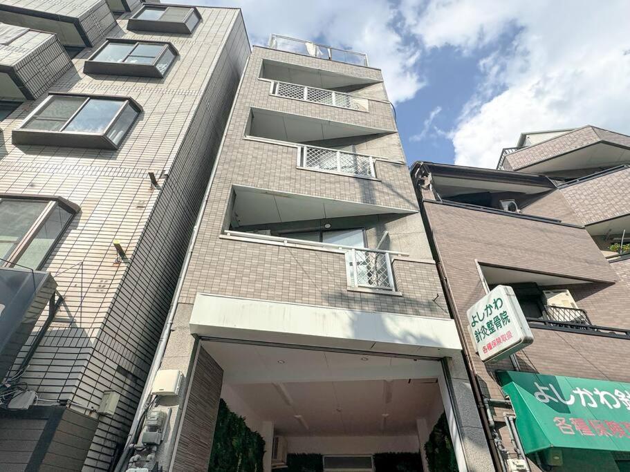R 新大阪 Fuji サウナ付きの５ldk　3つのお風呂でグループで楽しめます。 * Ōsaka